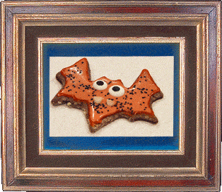 A googley-eyed bat cookie!