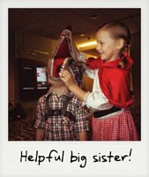 A helpful big sister!