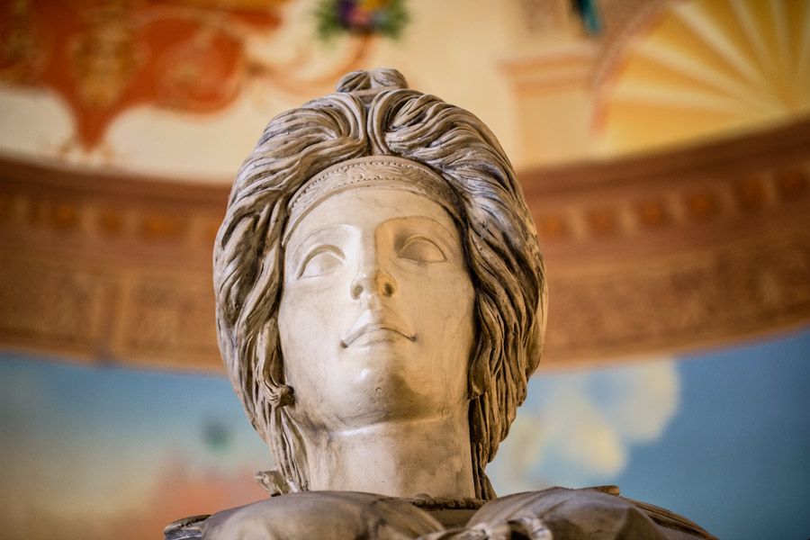 Hera statue photo