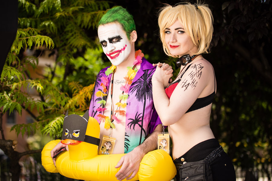 Joker and Harley beach cosplay photo