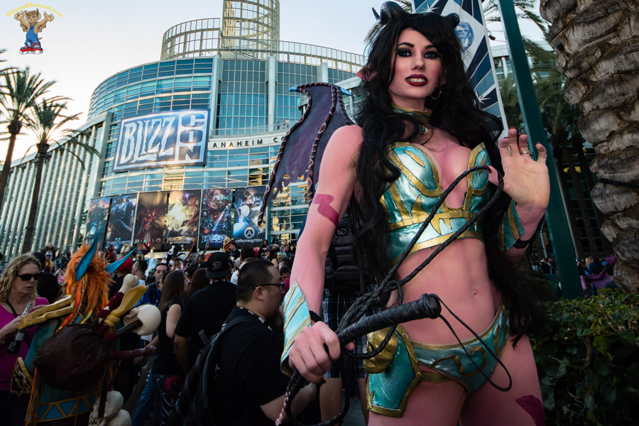 Succubus cosplay at BlizzCon 2015!