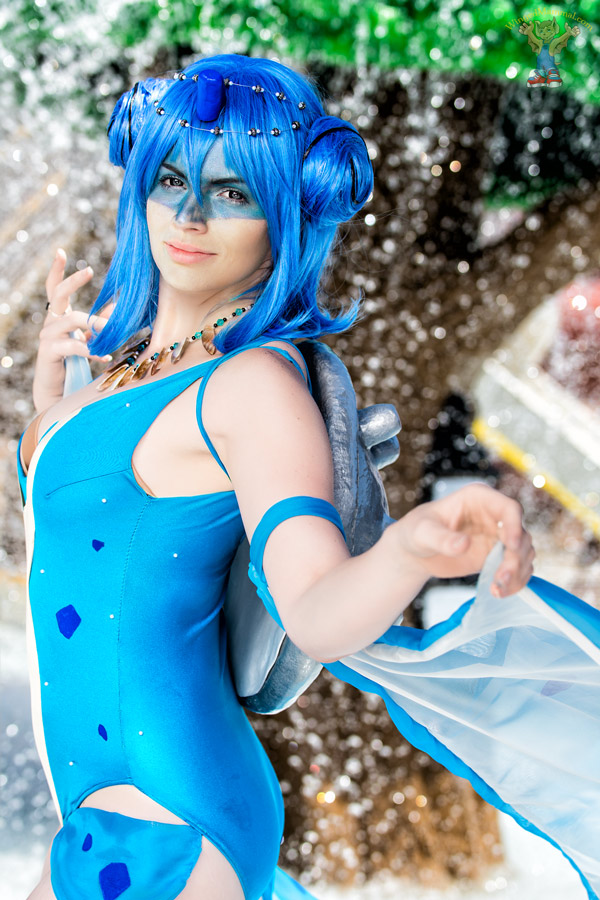 A picture of Lapras Gijinka cosplay at Colossalcon 2017 taken by Batty!
