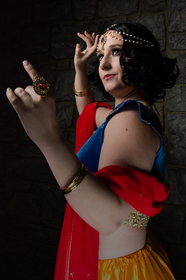 A picture of Snow White cosplay at Katsucon 2016 taken by Batty!