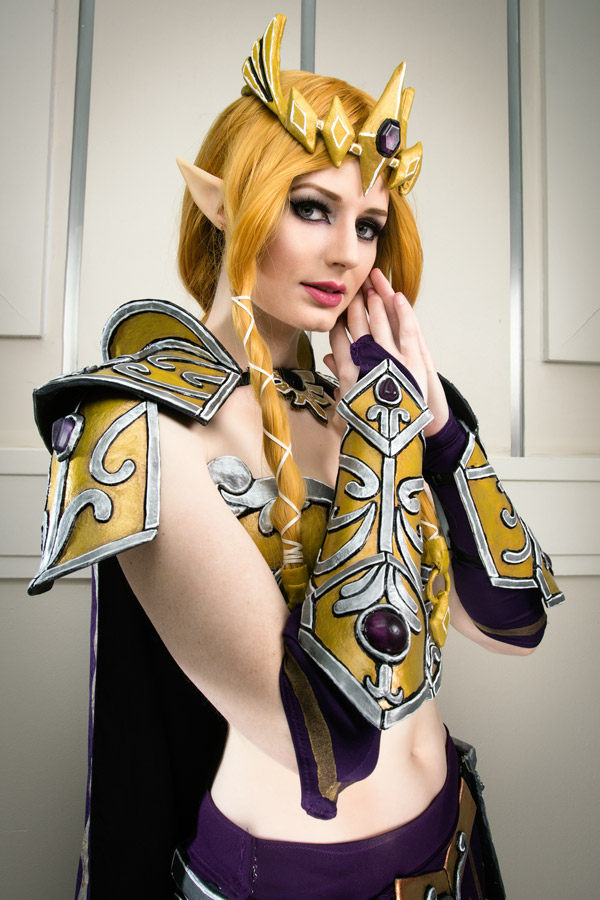 A picture of Zelda cosplay at Katsucon 2016 taken by Batty!